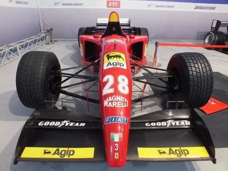 Ｆｅｒｒａｒｉ　４１２Ｔ２