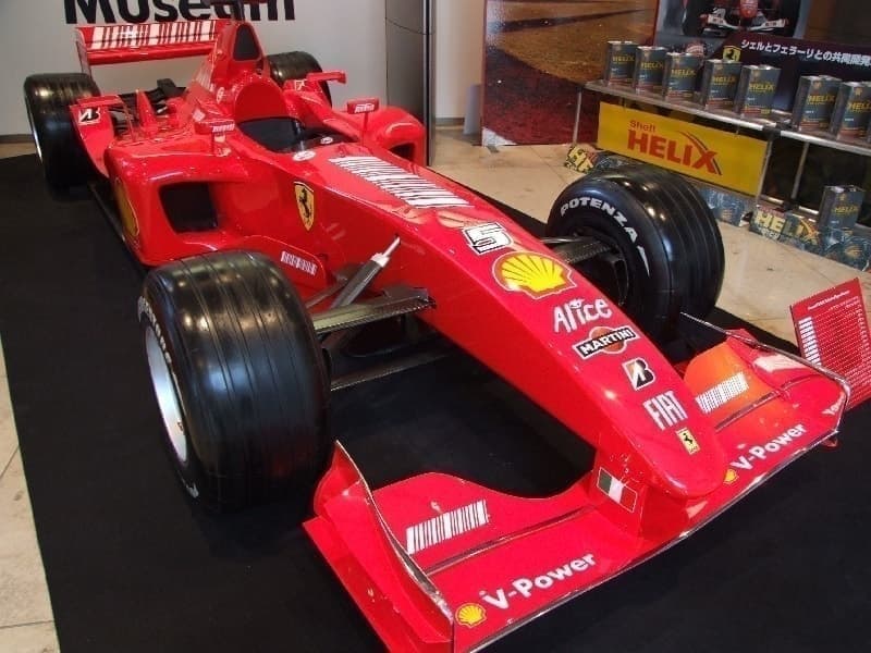 Ｆｅｒｒａｒｉ　Ｆ２００２