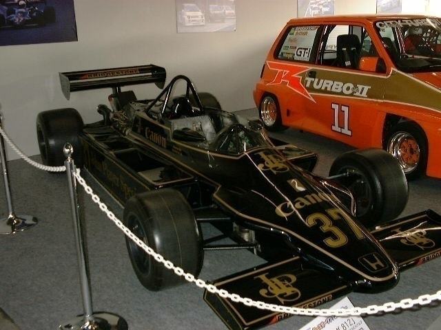 マーチホンダ 812