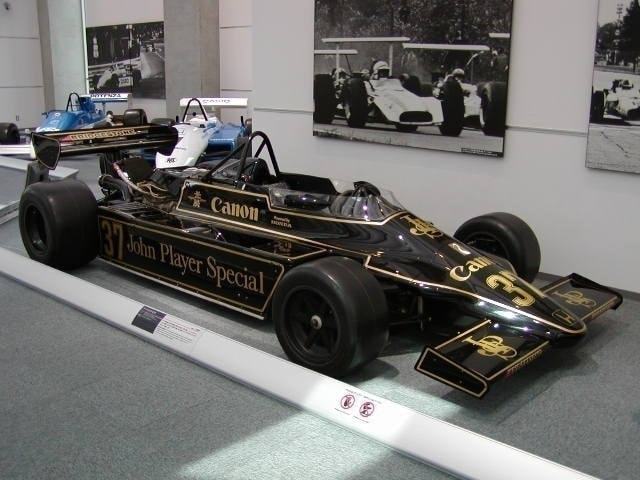 マーチホンダ 812