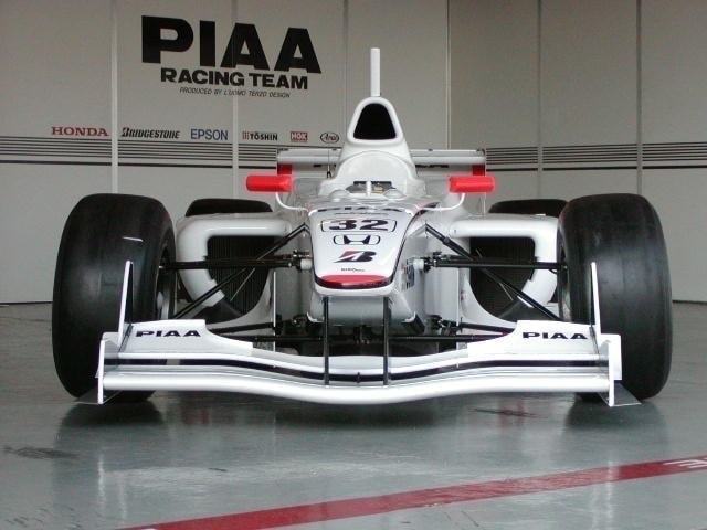 LOLA FN06
