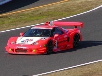 ＨＯＮＤＡ　ＮＳＸ　０２