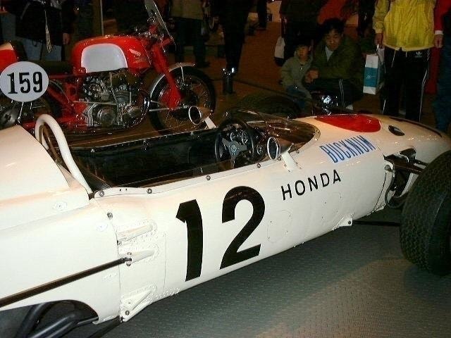 ＨＯＮＤＡ　ＲＡ２７２