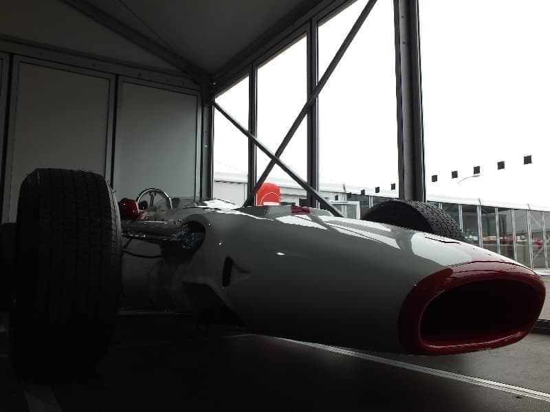 HONDA RA300