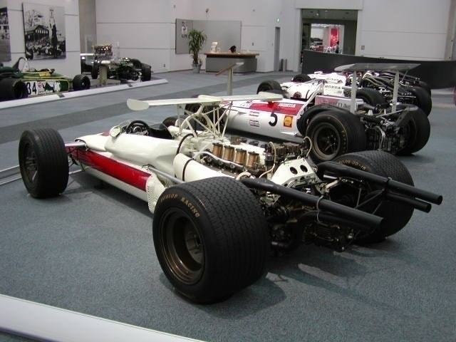 HONDA RA302