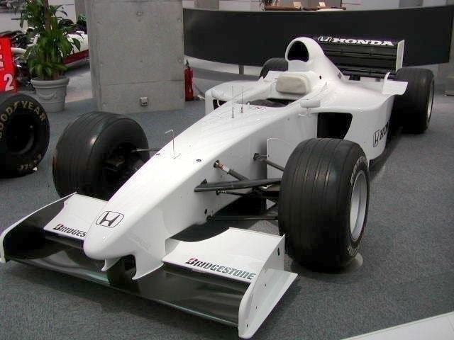 HONDA RA099