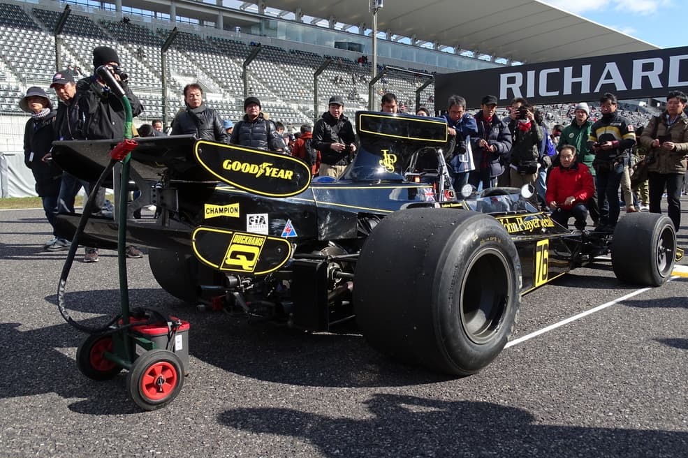 ロータス76フォードコスワース