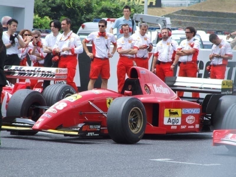 Ｆｅｒｒａｒｉ　４１２Ｔ２