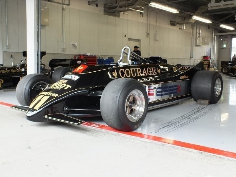 ロータス88B フォードコスワース