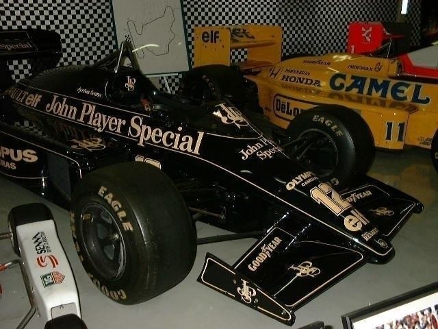 LOTUS RENAULT 97T