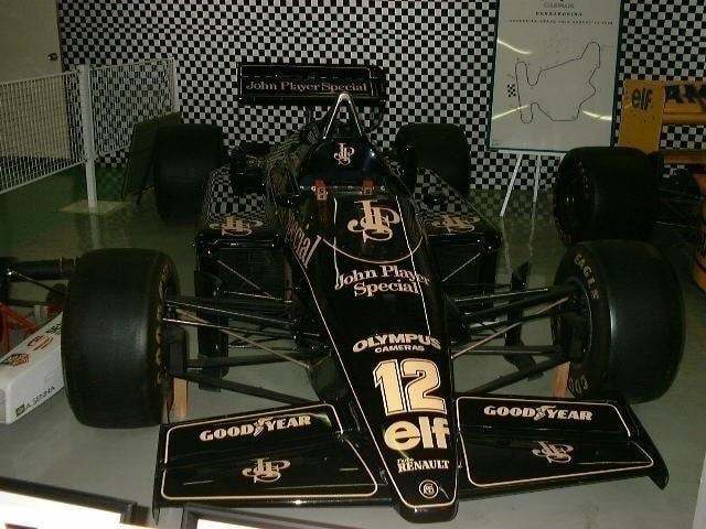 LOTUS RENAULT 97T