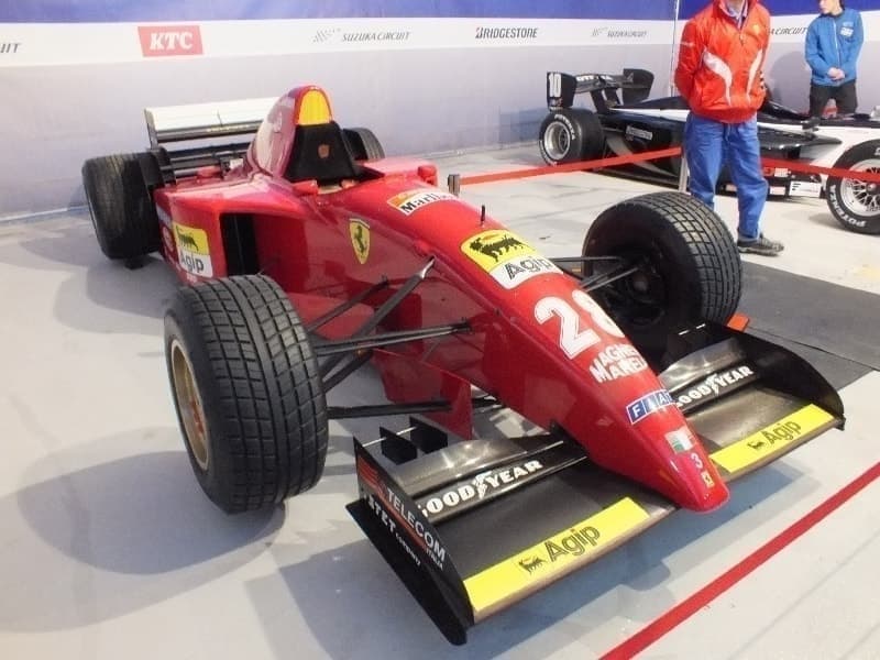 Ｆｅｒｒａｒｉ　４１２Ｔ２